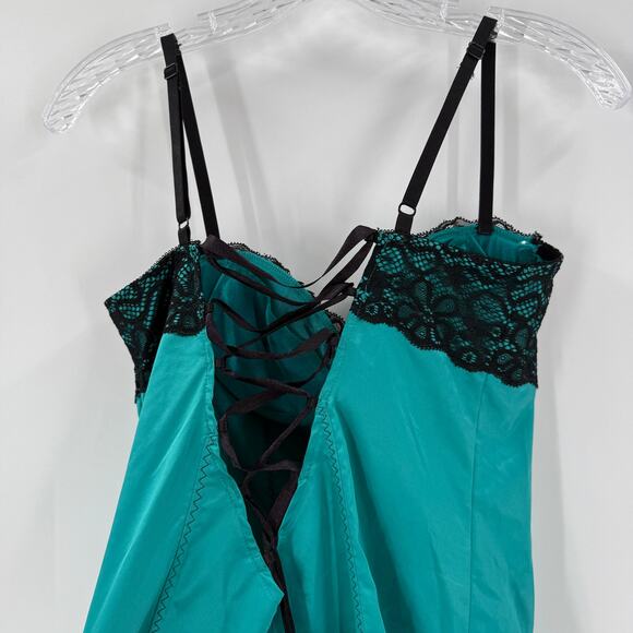 Frederick's of Hollywood Satin Lace Up Back Padded Chemise Women's Size Large - Picture 5 of 12